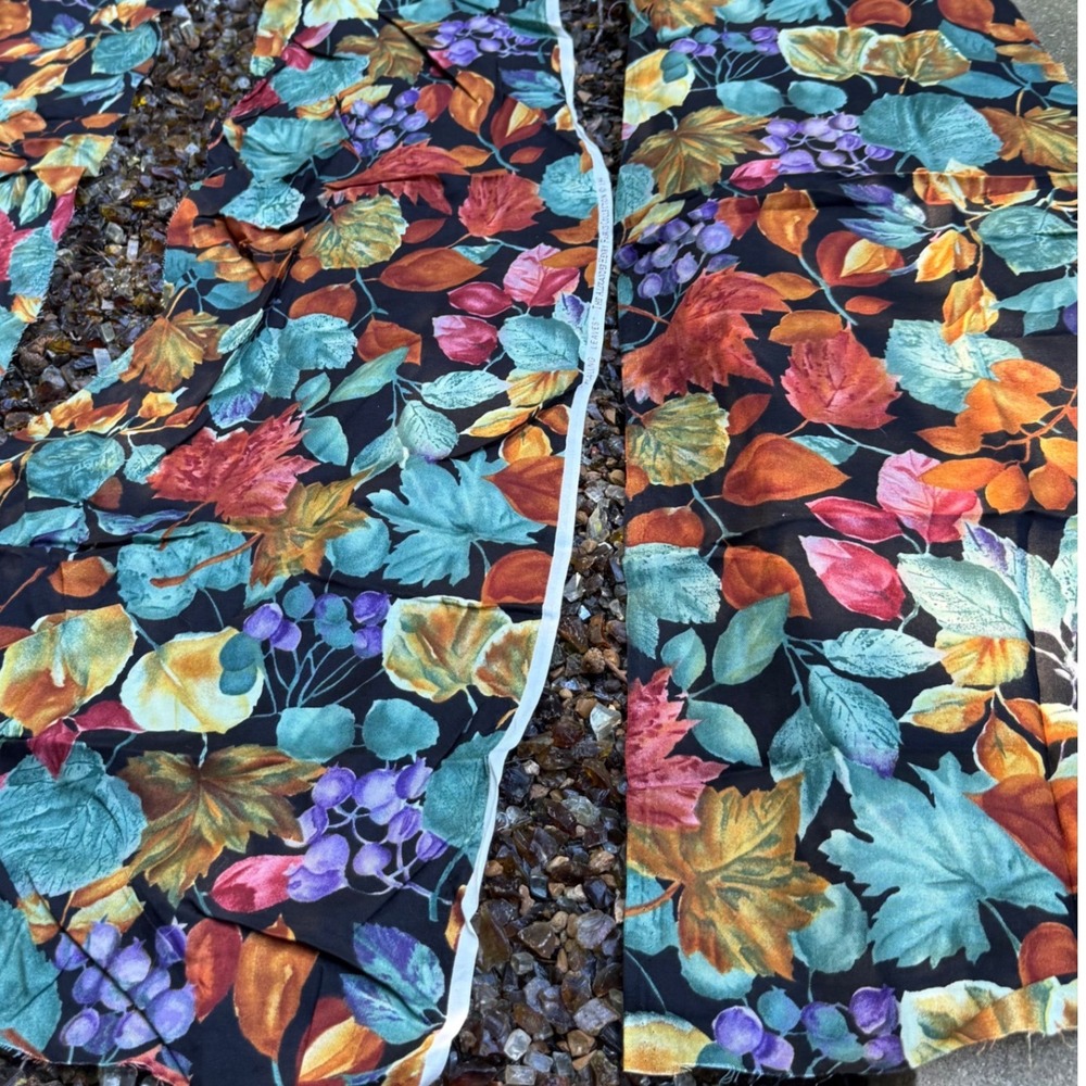 1.a.a.22 Vtg 1994 Alexander Henry Falling Leaves Fabric Black Autumn Remnants